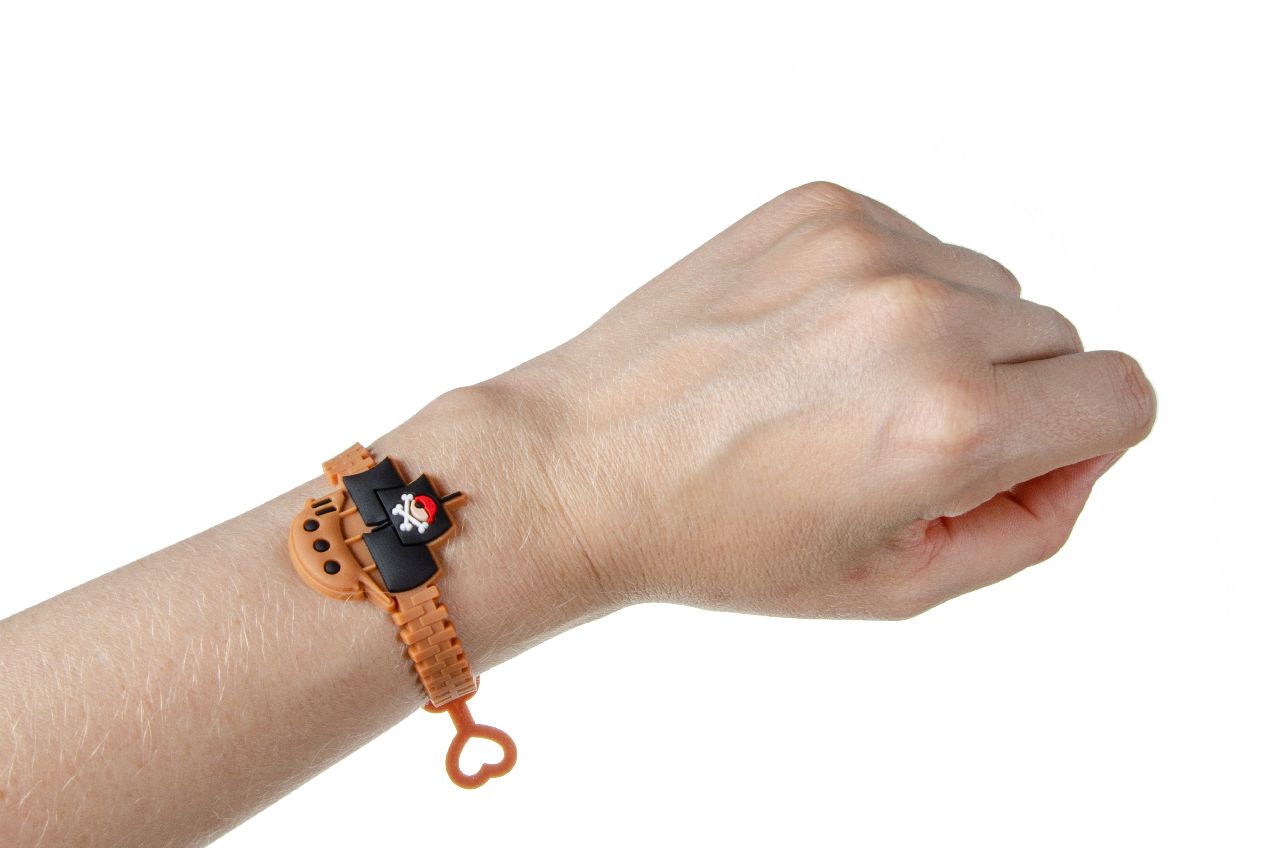 6 Adjustable Pirate Rubber Bracelets
